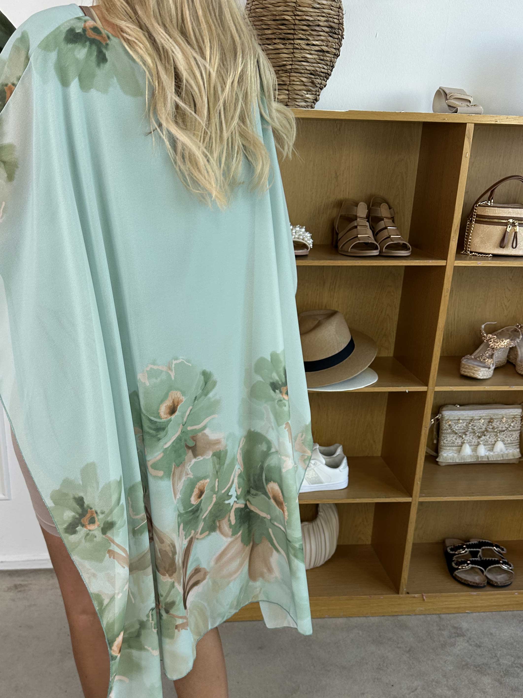 Mirabella - Tunikaklänning med chiffonglager och underkjol i viskos